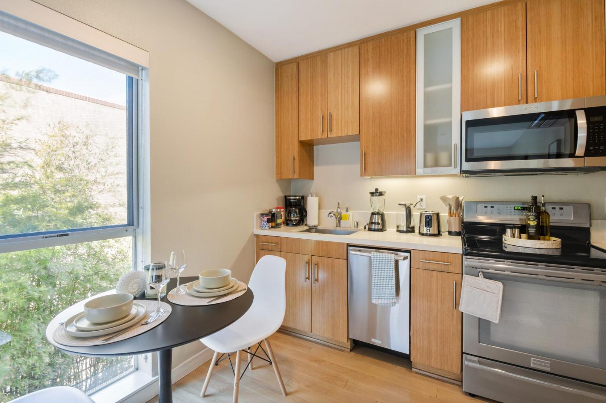 Cozy 1br In Santa Monica With Free Parking * Los Angeles